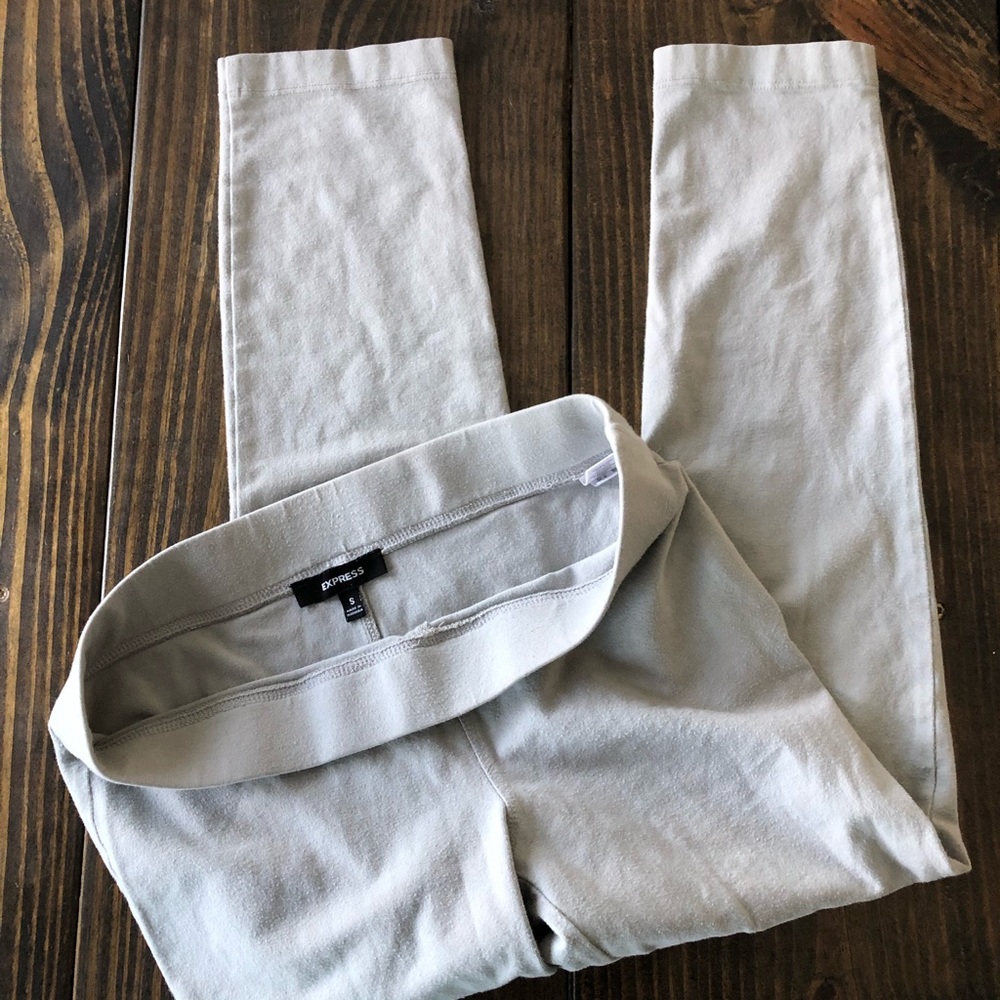✅ Express, Leggings Cropped